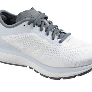 Woman's Salomon running shoes